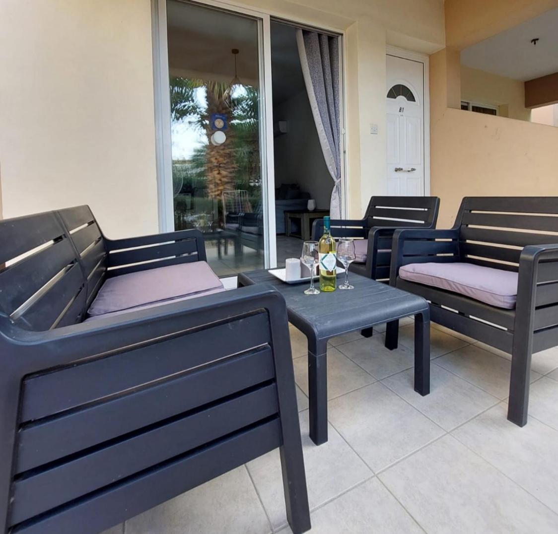 Joanne'S Cosy 1 Bdrm Apt Paphos Exterior foto